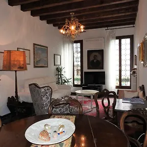 la-poetessa.hotelinveneto.com/